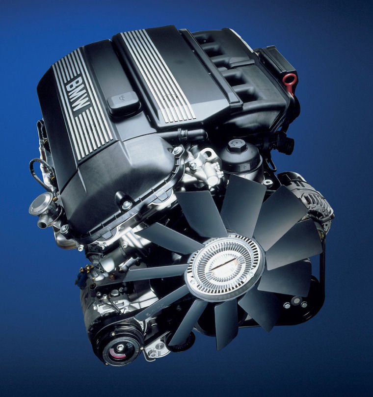 2005 BMW 5-Series Inline-6 Engine - Picture / Pic / Image